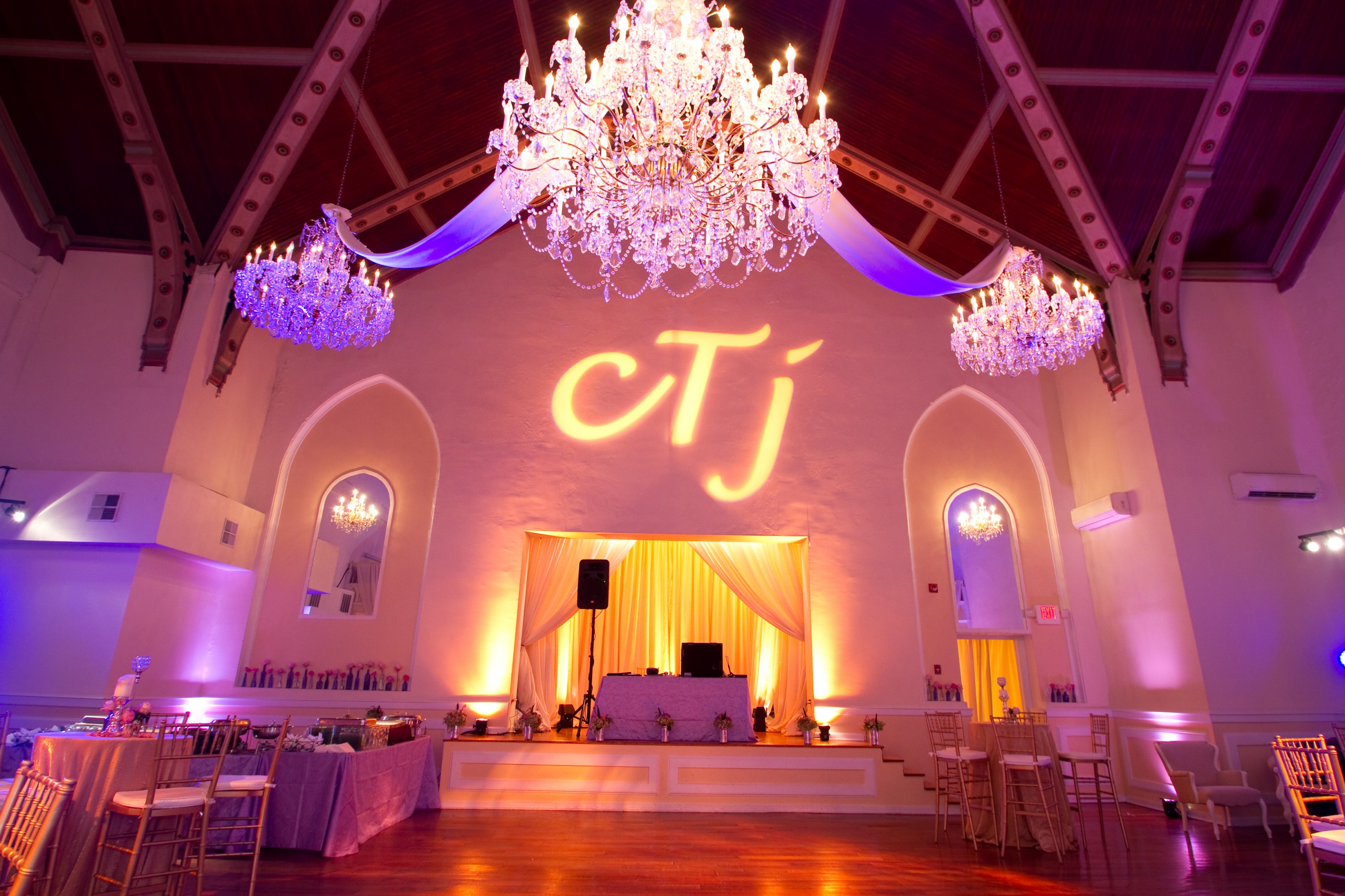 Richmond Hall Wedding Venue in Philadelphia | PartySpace