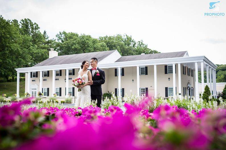 10 Delaware County Wedding Venues with Overnight