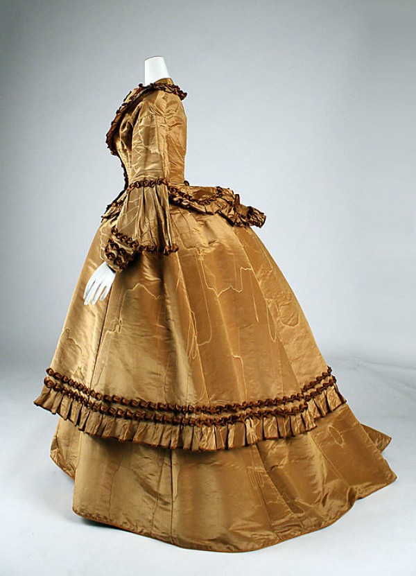 wedding dresses from 1800’s